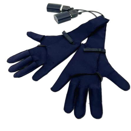GLOVES 